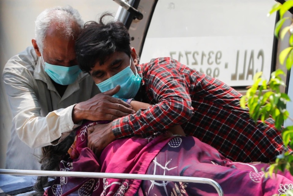 Ấn Độ lâm vào tình trạng nguy cấp, nhiều bệnh nhân COVID-19 tử vong mà không được nhập viện